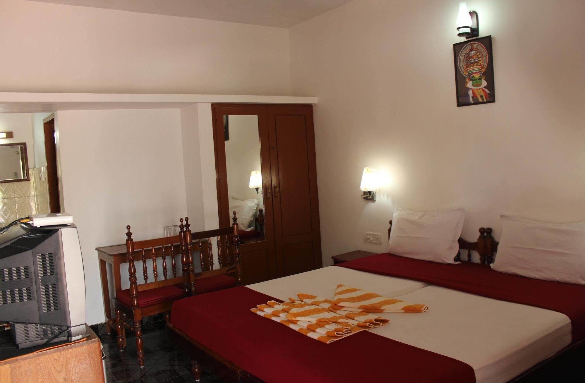 Hotel Sea View Palace - The Beach Hotel Kovalam Exterior foto